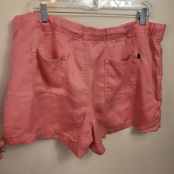 Gap pink shorts size xl - Picture 5 of 9